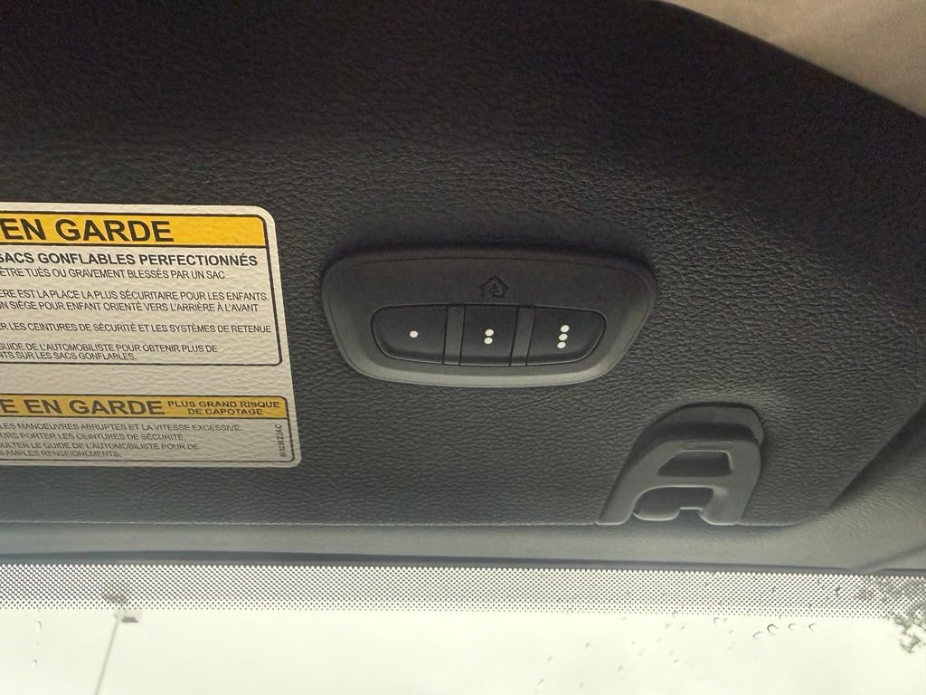 Certified 2020 Jeep Gladiator Overland AWD/4WD image 38
