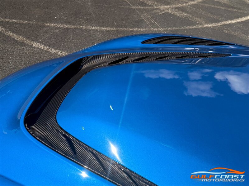 Used 2023 Aston Martin DBS Superleggera Volante RWD image 4