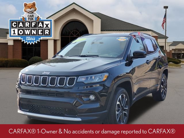 Used 2023 Jeep Compass Limited AWD/4WD image 2