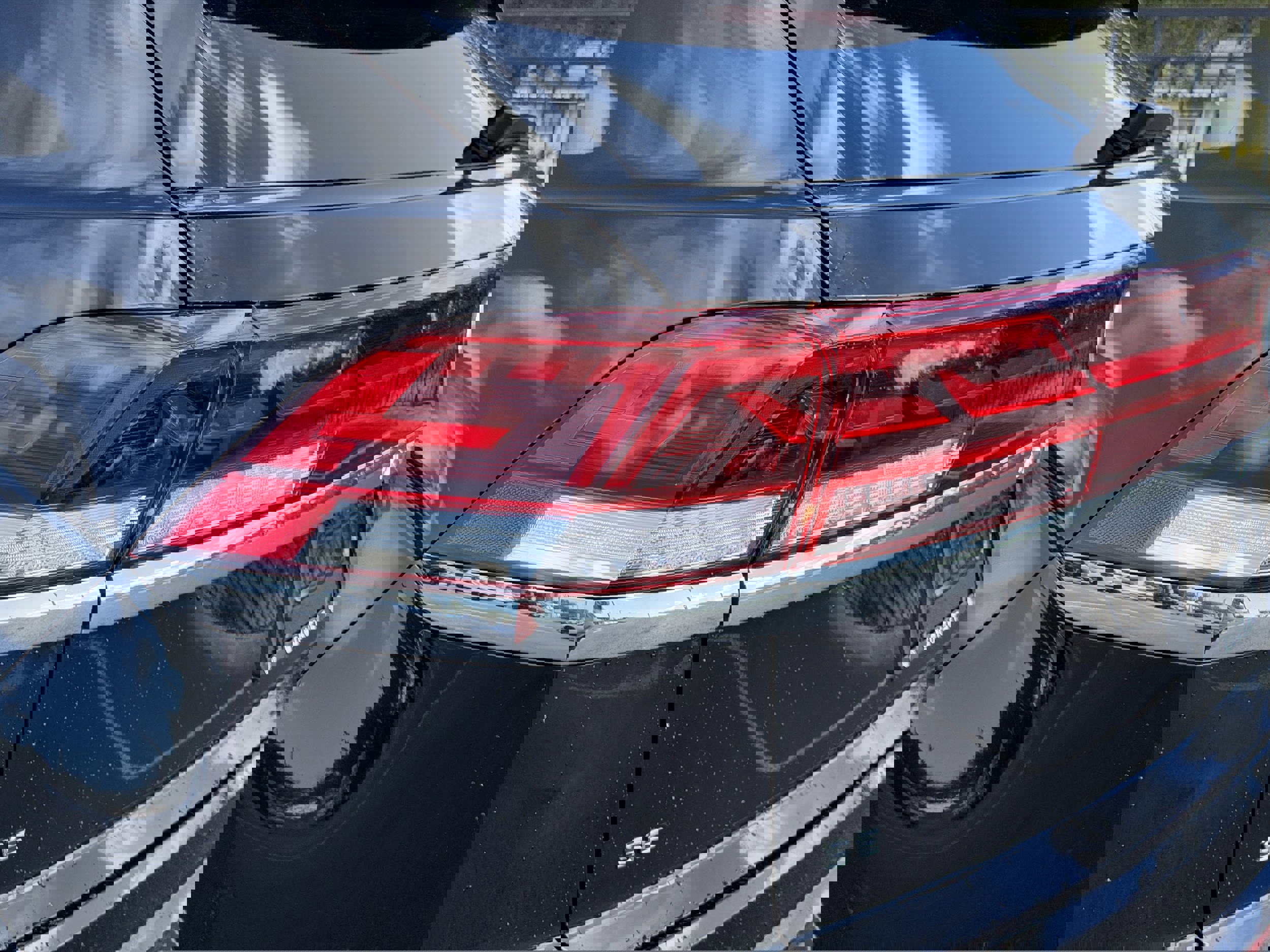 New 2026 Volkswagen Atlas Cross Sport SE FWD image 9