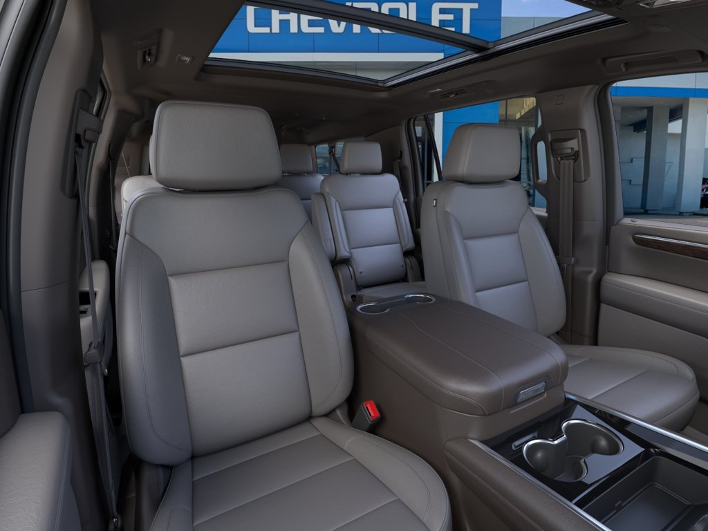 New 2026 Chevrolet Suburban LT w/ Comfort Package AWD/4WD image 16