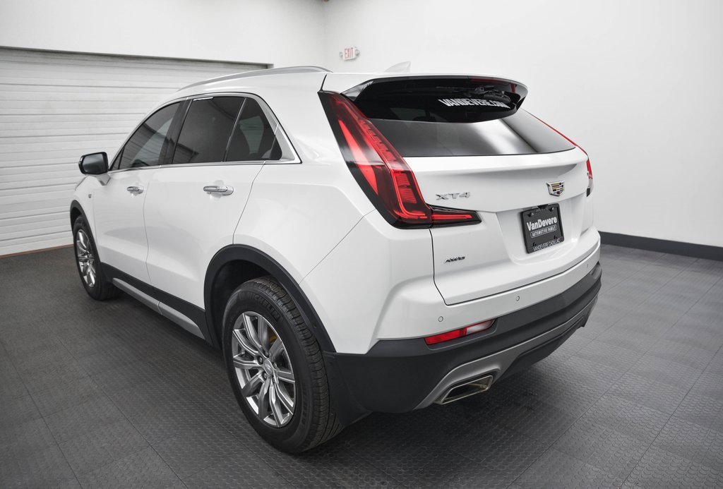 Used 2022 Cadillac XT4 Premium Luxury image 5