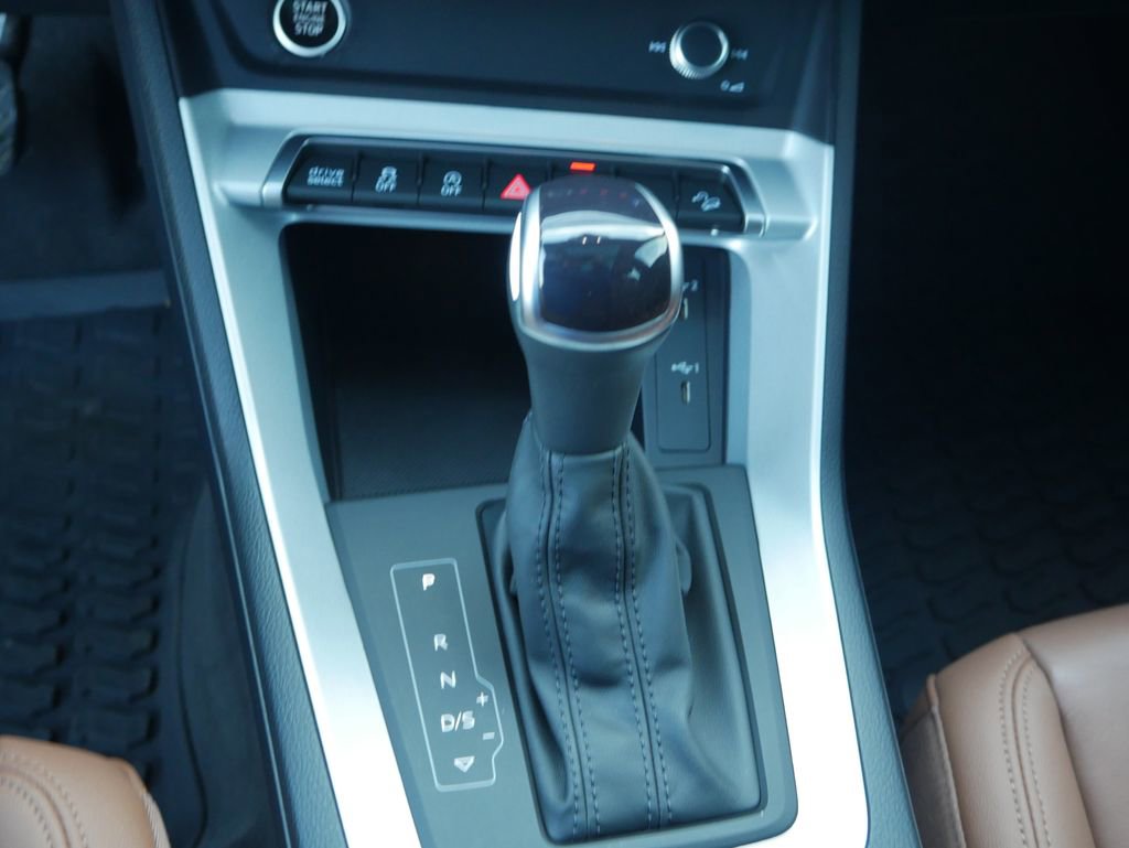 Used 2023 Audi Q3 2.0T Premium w/ Convenience Package image 48