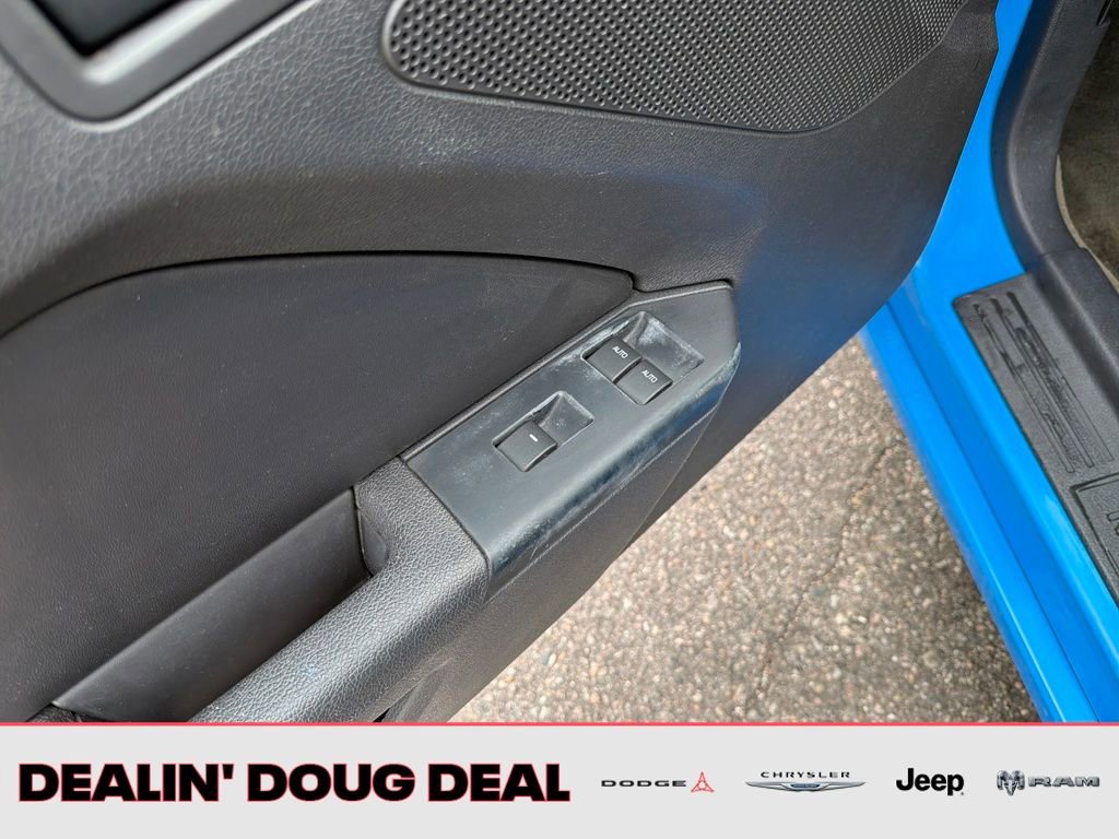 Used 2014 Ford Mustang Convertible RWD image 11