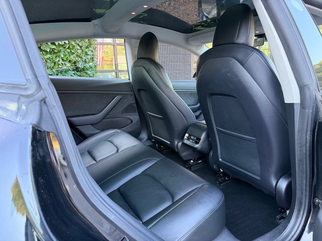 Used 2021 Tesla Model 3 Long Range AWD/4WD image 37