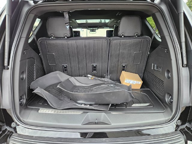 New 2026 GMC Yukon Denali w/ Denali Reserve Package AWD/4WD image 13
