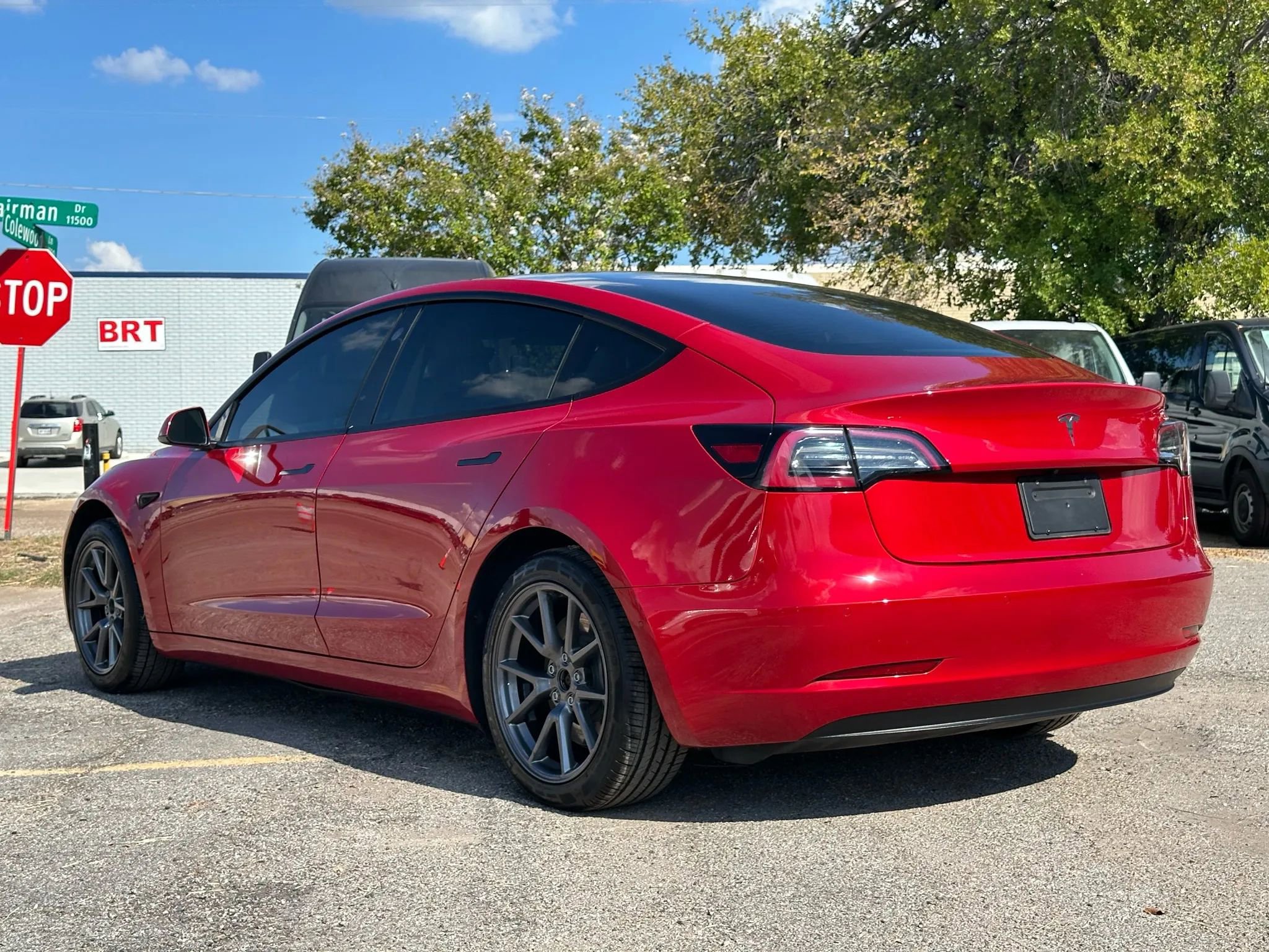 Used 2021 Tesla Model 3 Standard Range Plus image 4