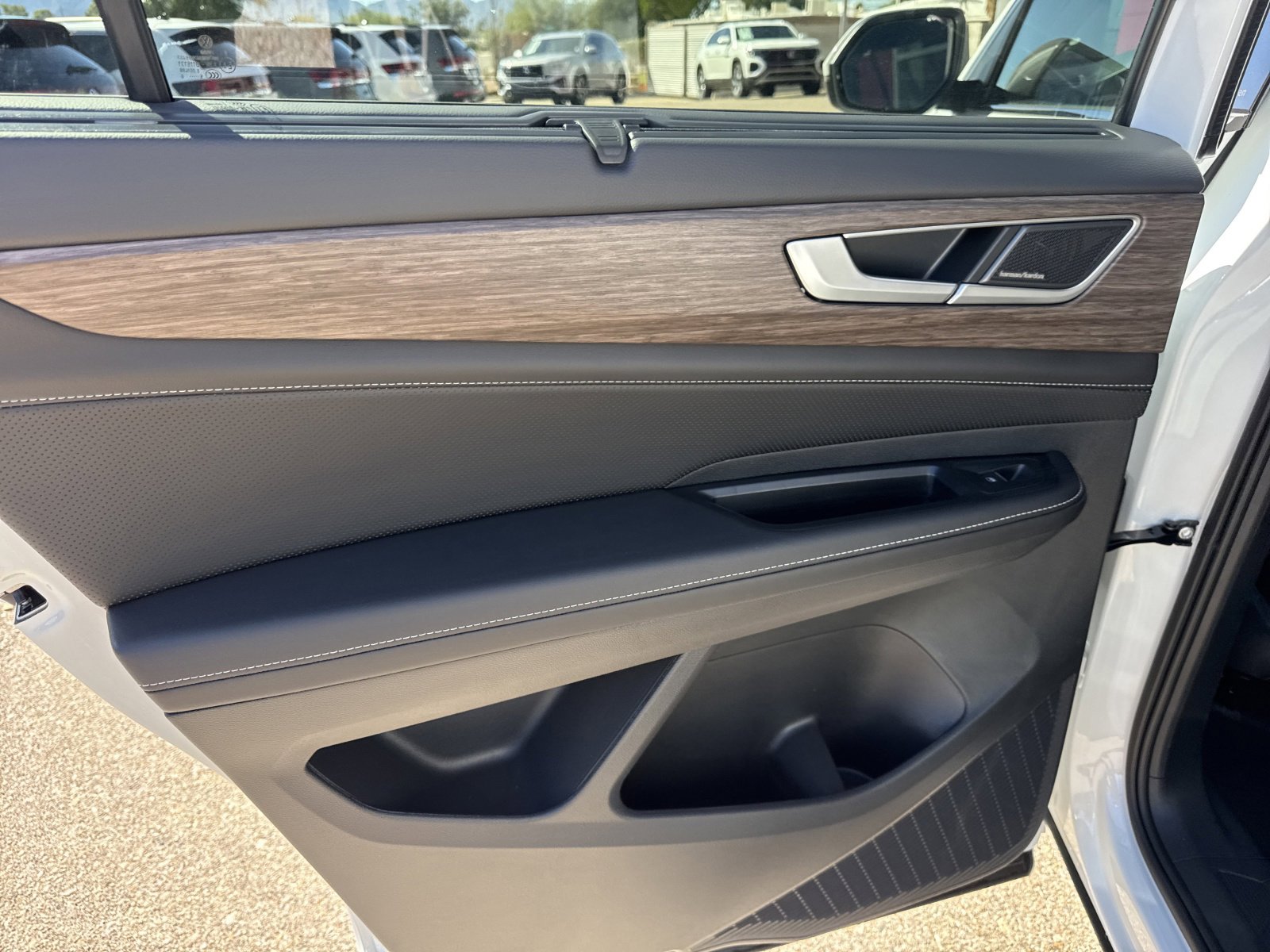 New 2026 Volkswagen Atlas SEL Premium R-Line image 21