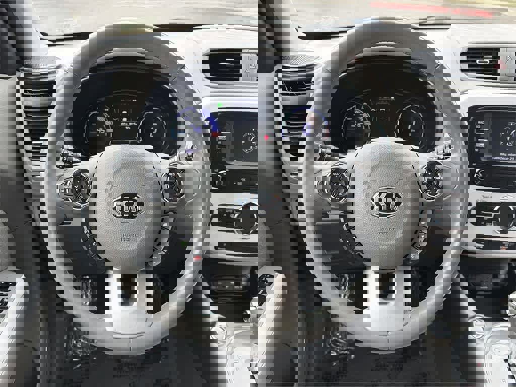 Used 2017 Kia Soul EV-e image 12