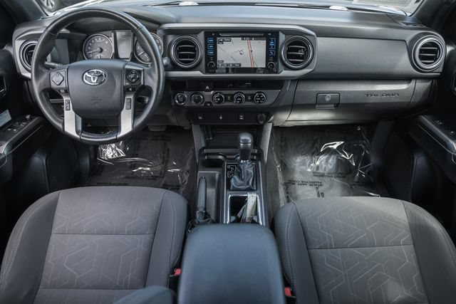Used 2018 Toyota Tacoma TRD Off-Road w/ Four Season Floor Mat Package AWD/4WD image 22