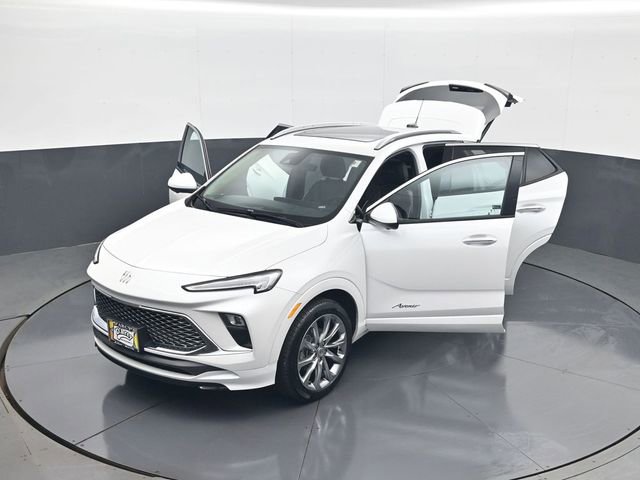Used 2024 Buick Encore GX Avenir w/ Avenir Technology Package AWD/4WD image 30