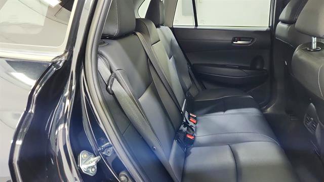Used 2025 Toyota Corolla Cross XLE image 27