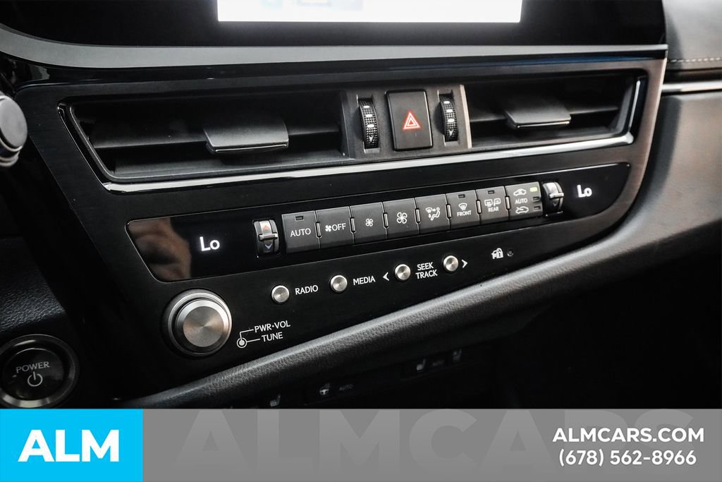 Used 2024 Lexus ES 300h w/ Premium Package image 39