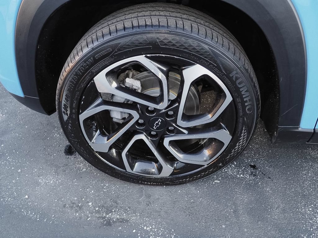 Certified 2024 Chevrolet Trax RS FWD image 35