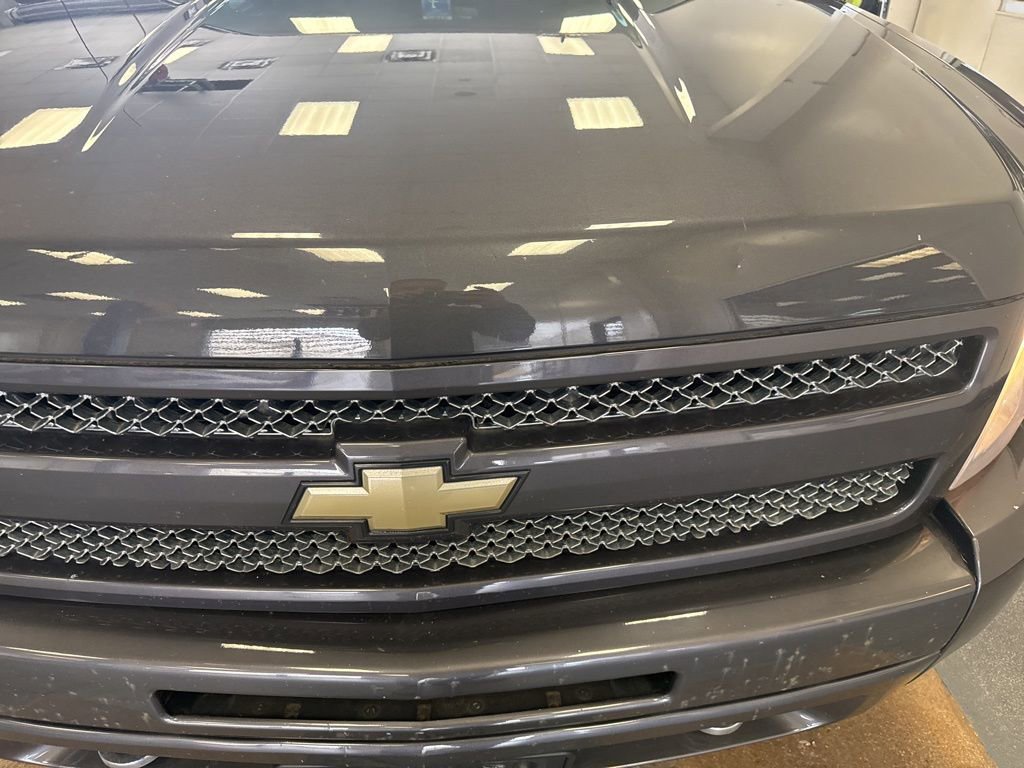 Used 2011 Chevrolet Silverado 1500 LT w/ All-Star Edition image 10