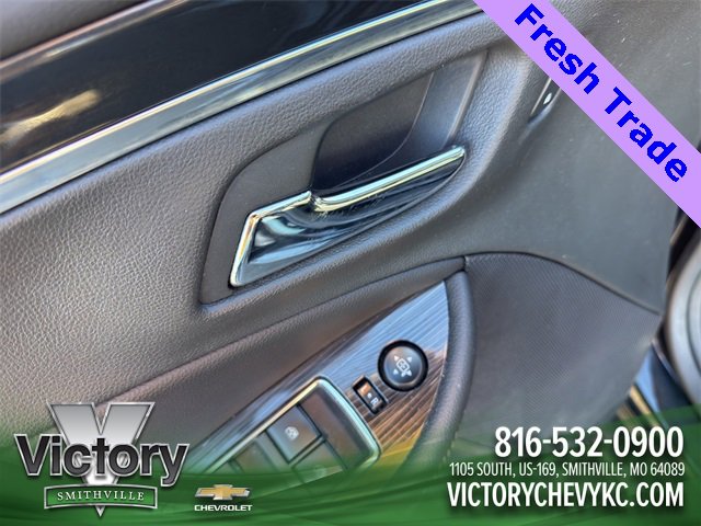Used 2019 Chevrolet Impala LT image 12