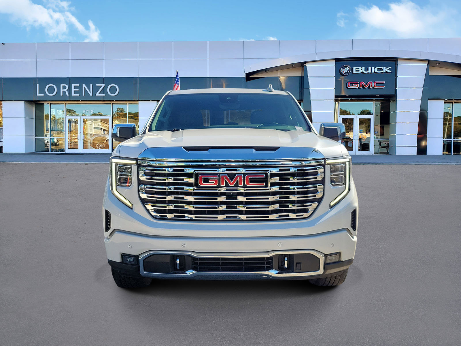 Used 2024 GMC Sierra 1500 Denali w/ Technology Package image 2