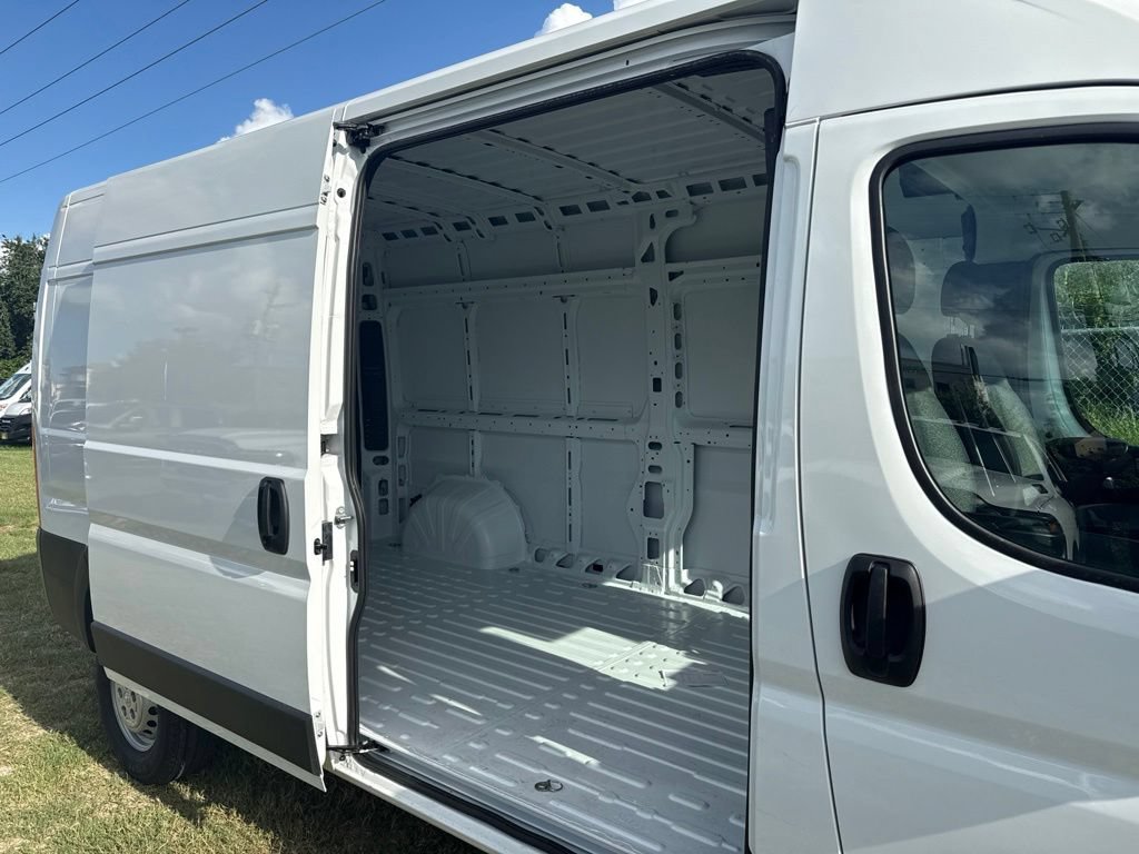 New 2027 RAM ProMaster 2500 w/ Safety Group FWD image 10