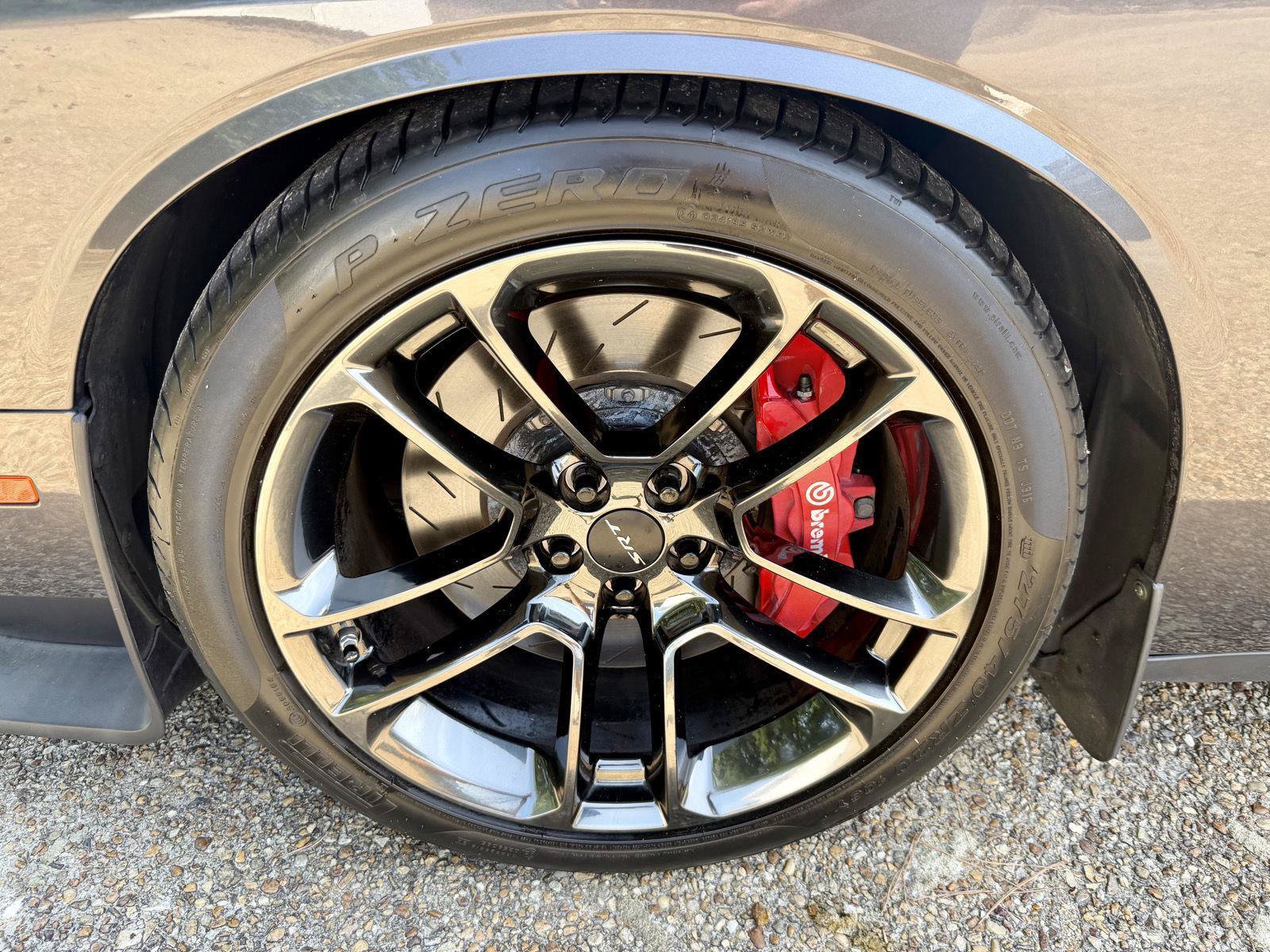 Used 2017 Dodge Challenger SRT Hellcat RWD image 28