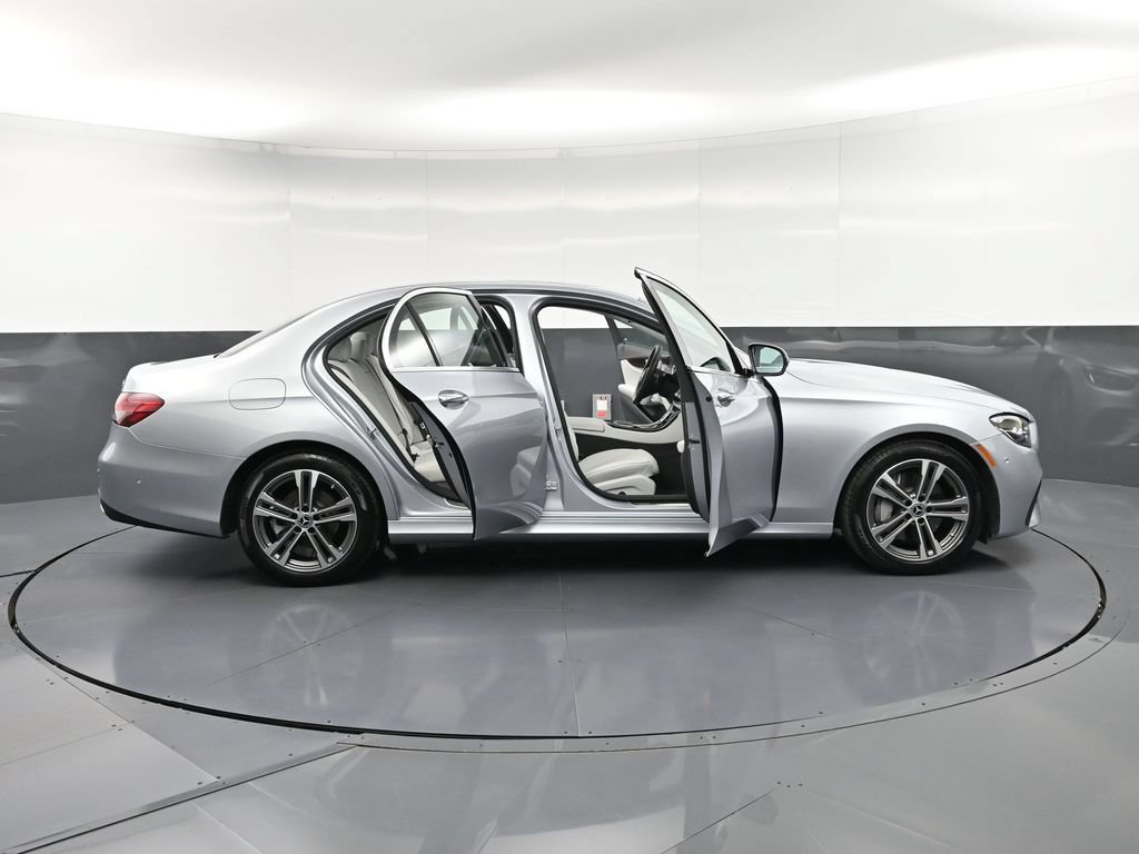 Used 2023 Mercedes-Benz E 350 4MATIC Sedan image 38