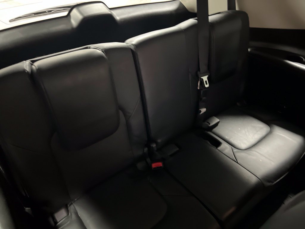 Used 2019 Nissan Armada Platinum w/ Captain's Chairs Package RWD image 18