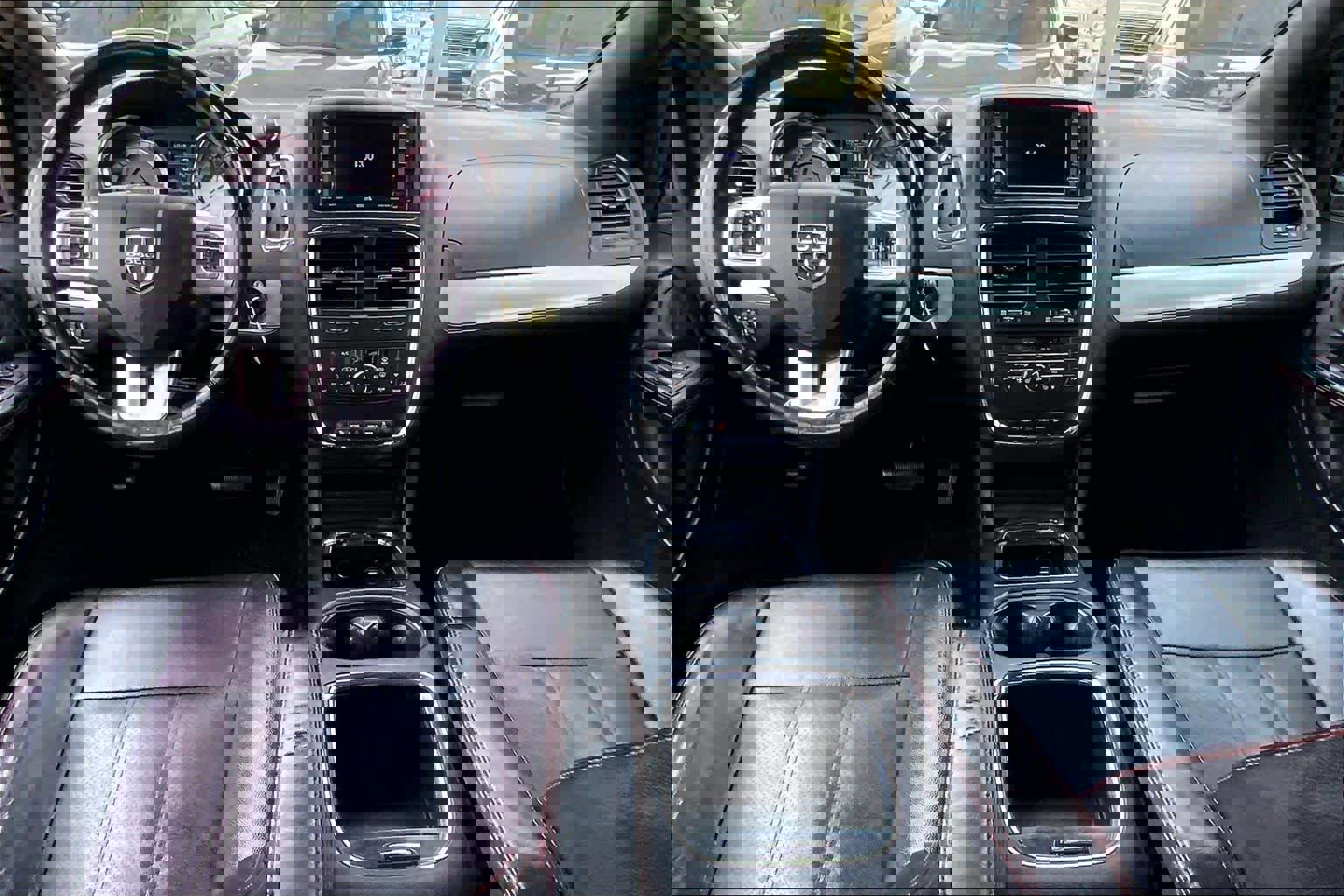 Used 2019 Dodge Grand Caravan GT image 16