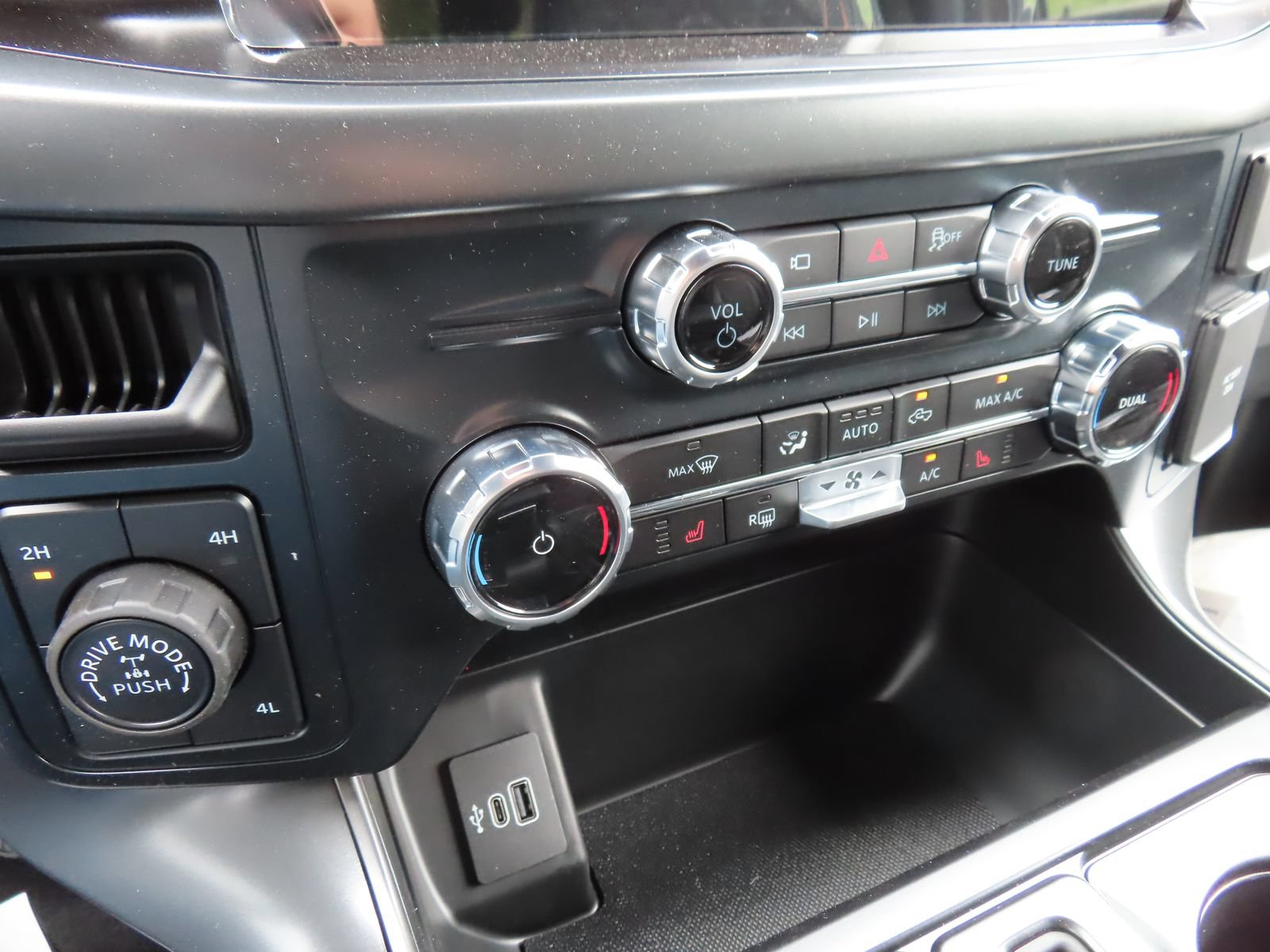 New 2026 Ford F150 Tremor AWD/4WD image 16