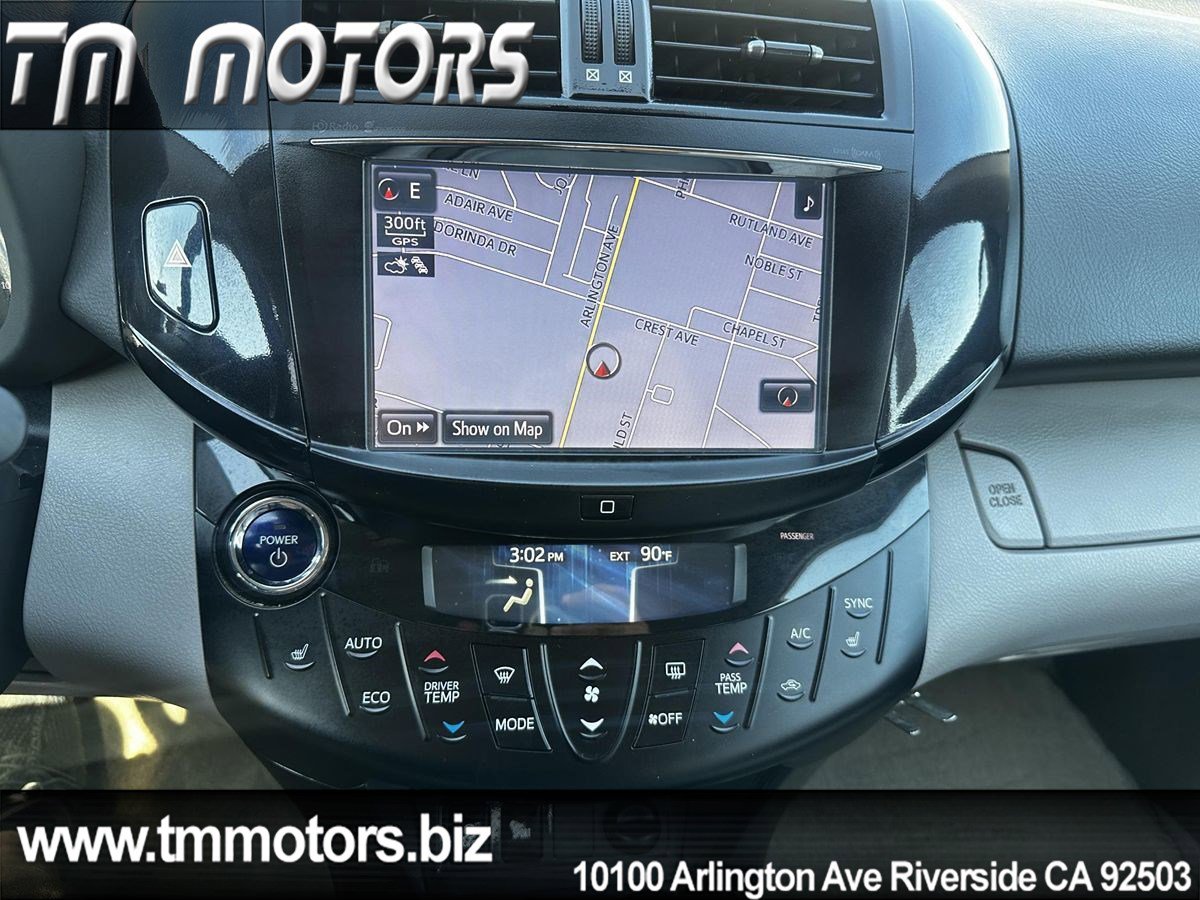 Used 2013 Toyota RAV4 EV FWD image 14