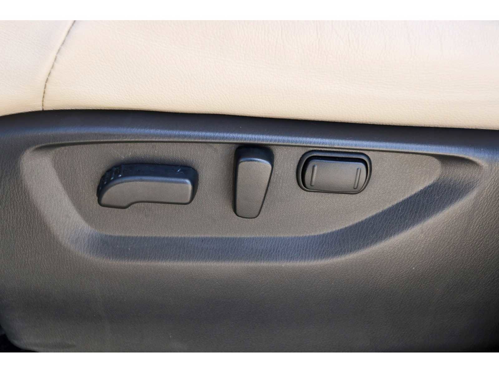 Used 2024 Nissan Armada SL w/ Cargo Package image 30