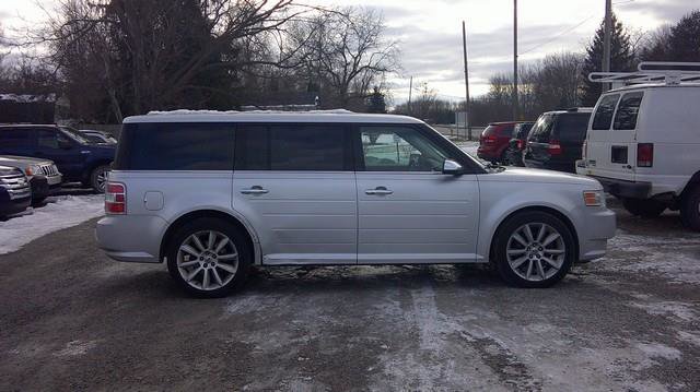 Used 2010 Ford Flex Limited image 7