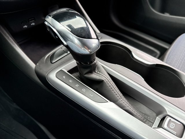 Certified 2025 Buick Envista Preferred FWD image 19