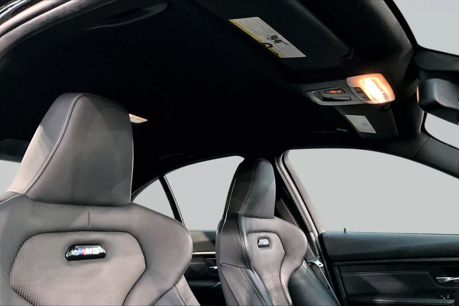 Used 2018 BMW M3 RWD image 14