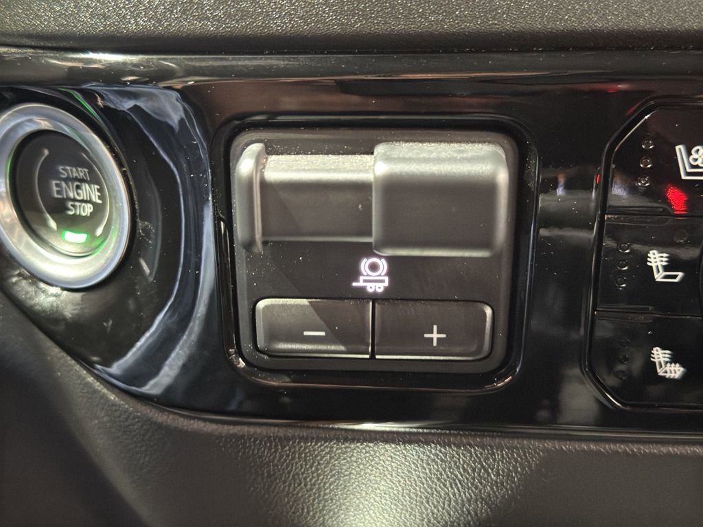 Used 2023 Chevrolet Silverado 1500 High Country w/ High Country Premium Package image 33