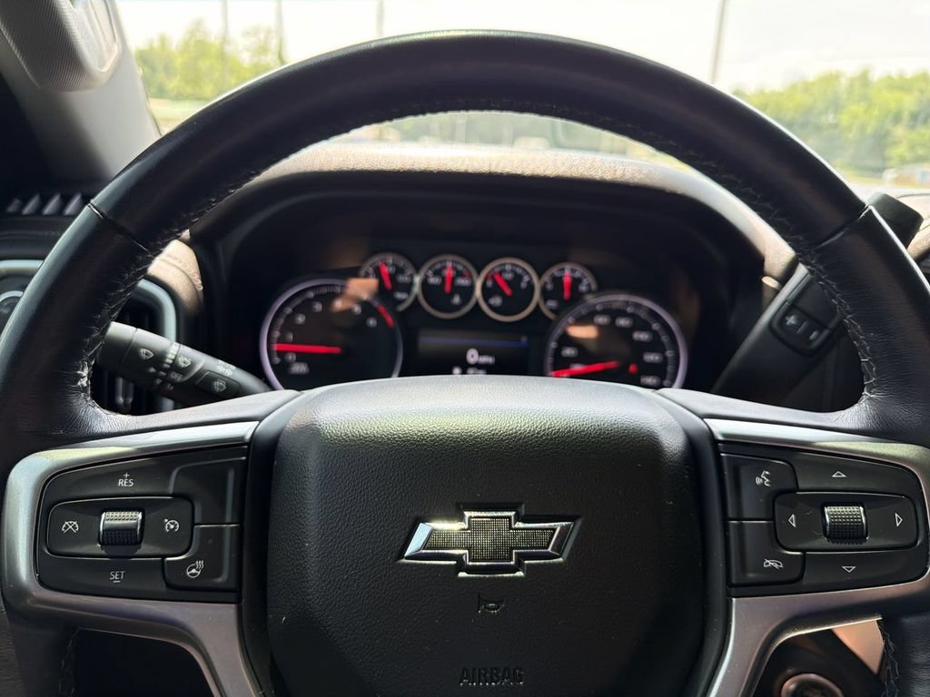 Used 2021 Chevrolet Silverado 1500 LT Trail Boss w/ Bed Protection Package AWD/4WD image 11