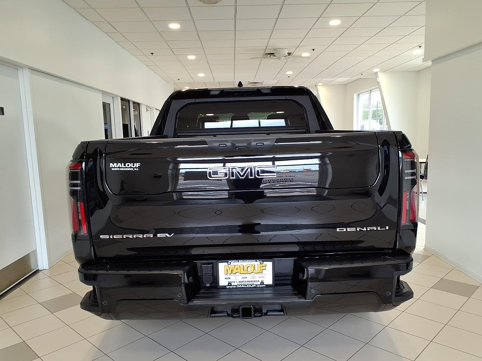 New 2025 GMC Sierra EV Denali AWD/4WD image 5