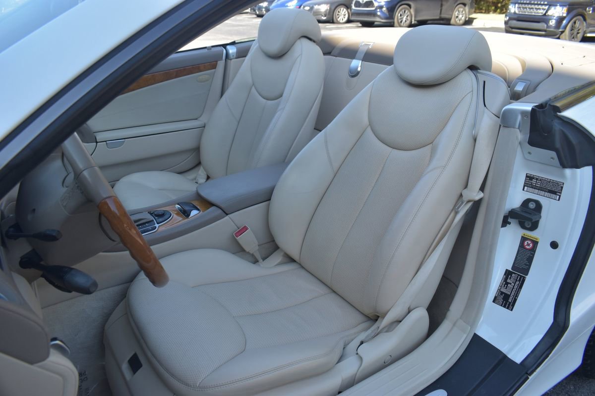 Used 2004 Mercedes-Benz SL 500 w/ Comfort Pkg image 20