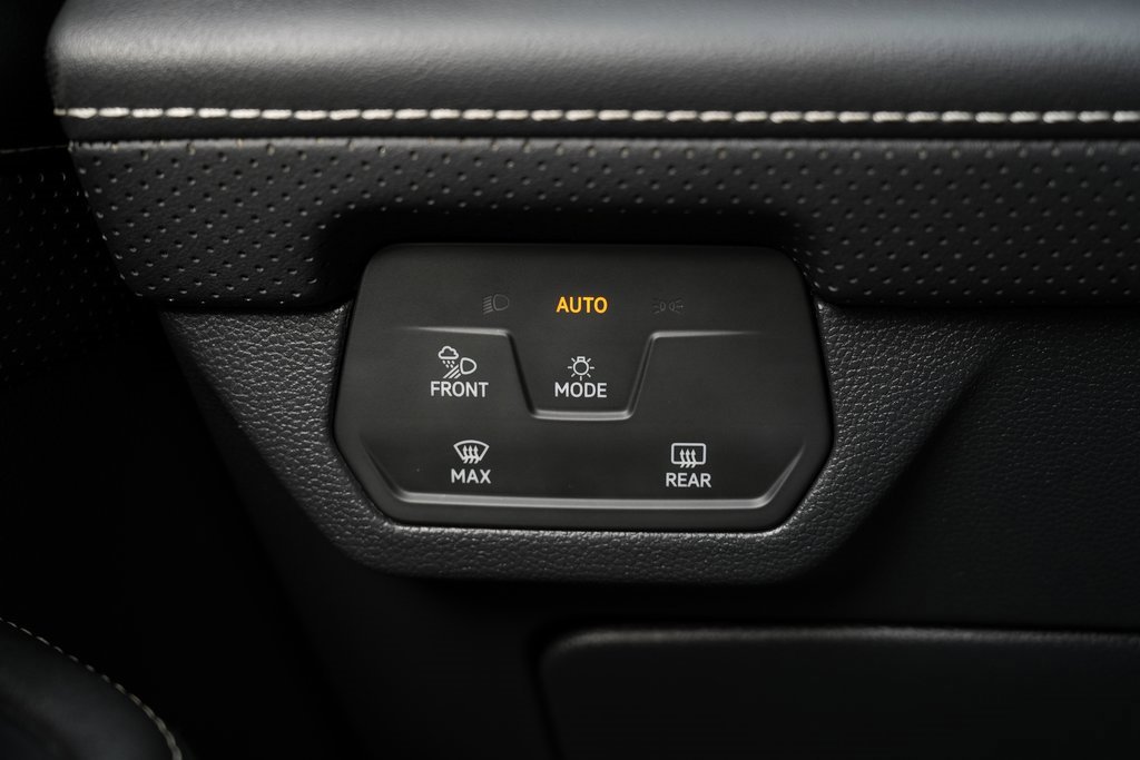 Used 2024 Volkswagen Atlas SE image 54