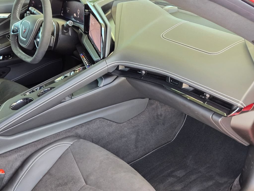 Used 2026 Chevrolet Corvette Stingray Premium Cpe w/ Stealth Interior Trim Package RWD image 26