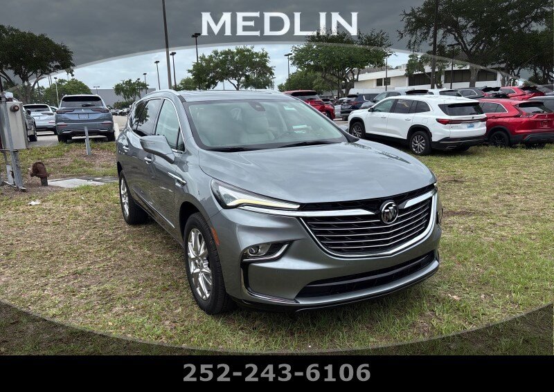 Used 2023 Buick Enclave Essence w/ Experience Buick Package image 1