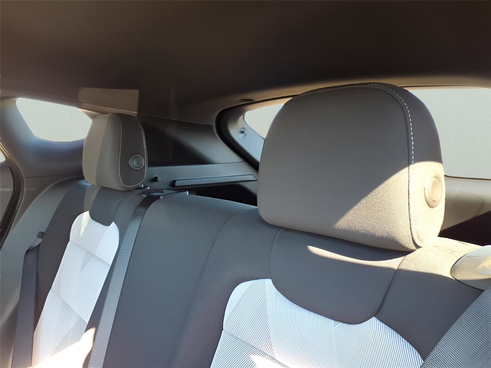 New 2026 Chevrolet Trax RS image 11