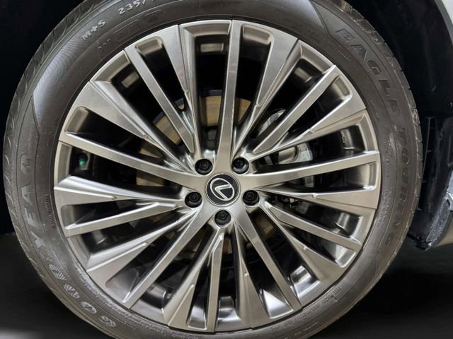 Used 2024 Lexus RX 350 w/ Convenience Package image 32