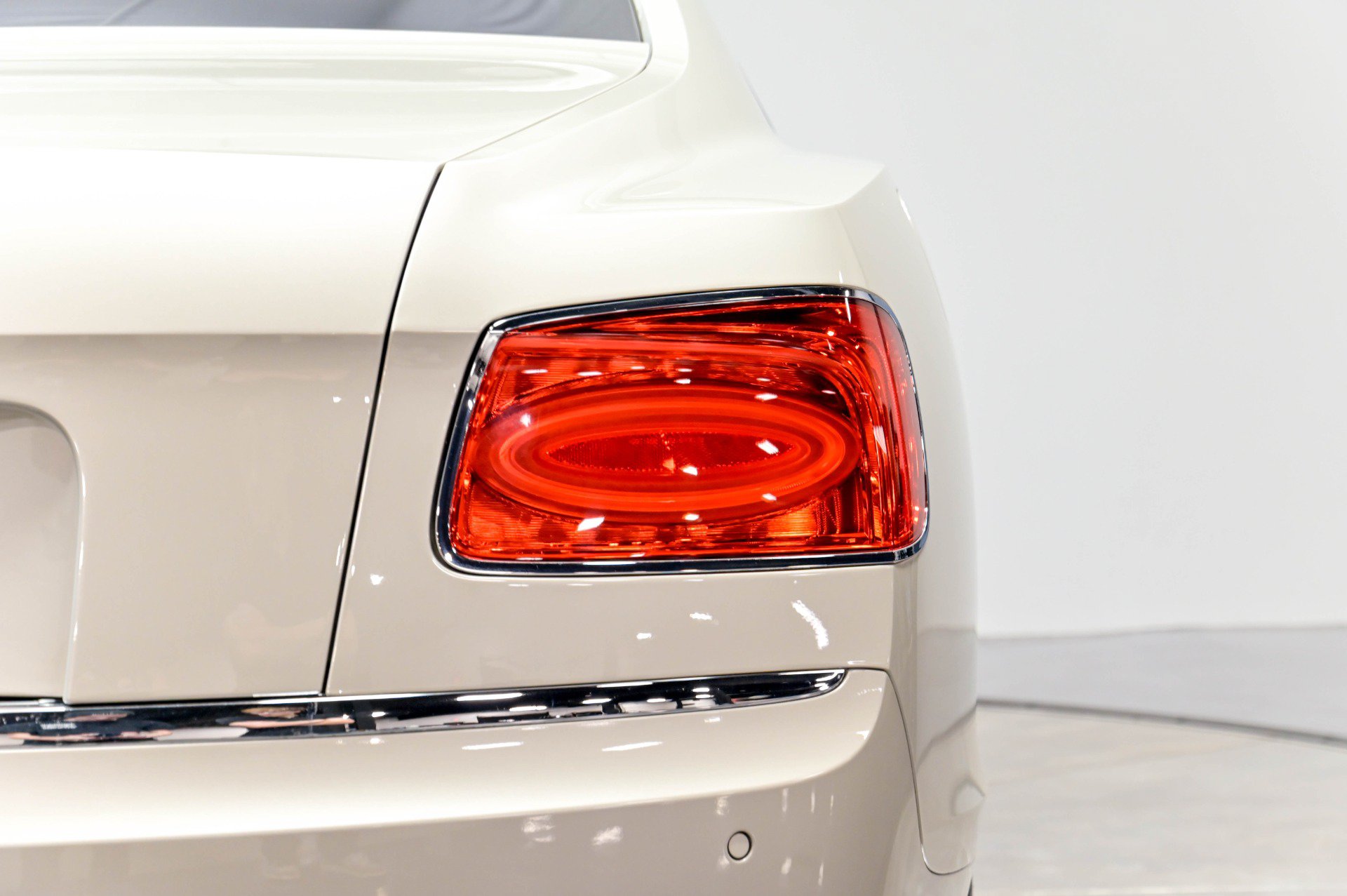 Used 2015 Bentley Flying Spur W12 AWD/4WD image 66