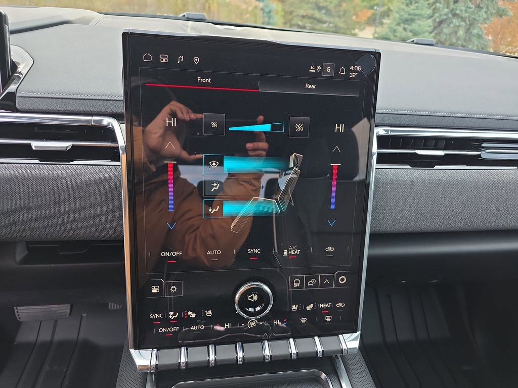 New 2026 GMC Sierra EV Elevation w/ Premium Package AWD/4WD image 23