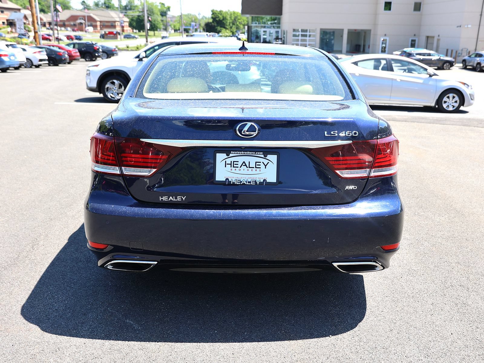 Used 2013 Lexus LS 460 AWD w/ Comfort Pkg image 6