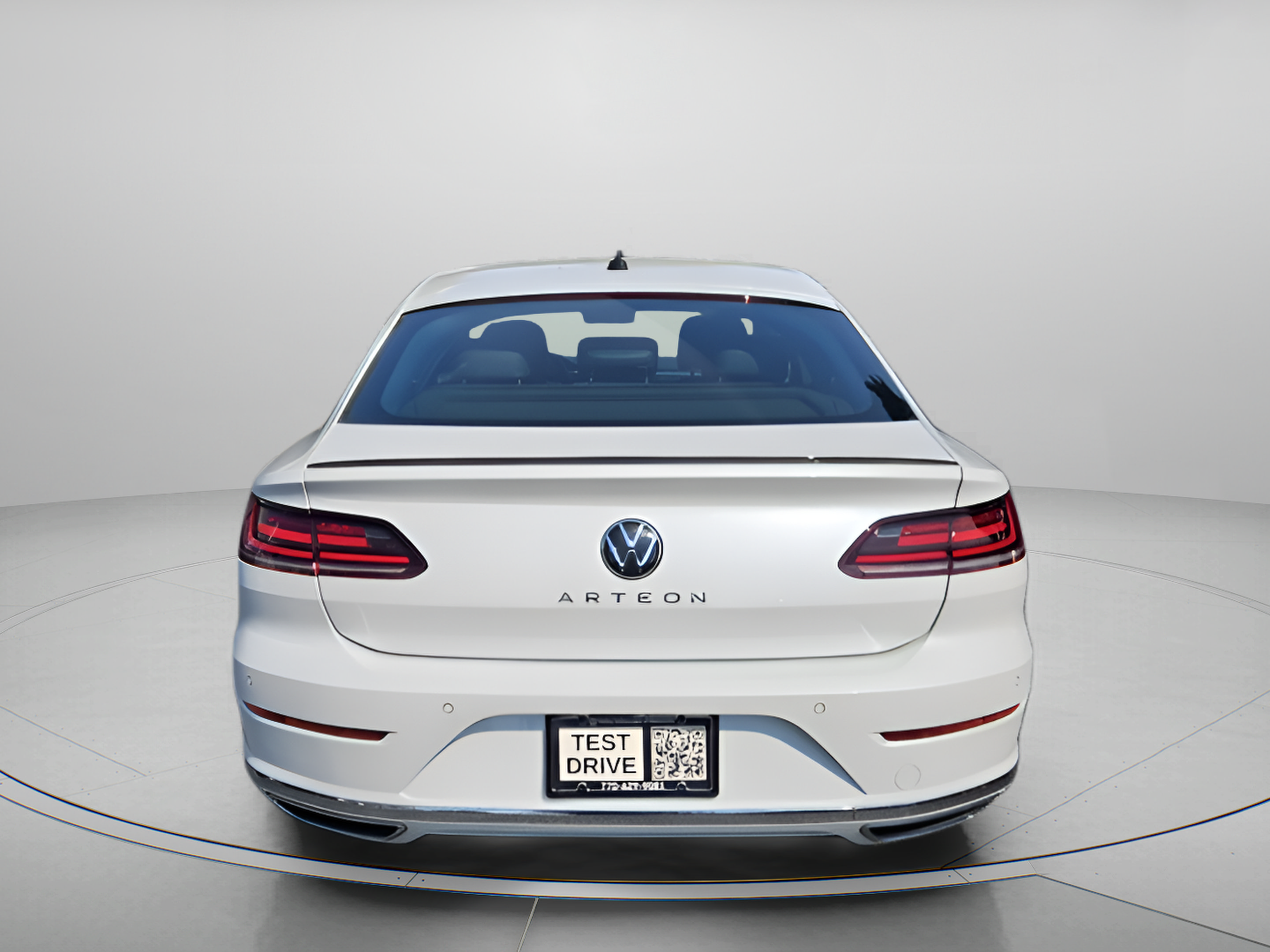 Used 2022 Volkswagen Arteon SE FWD image 4