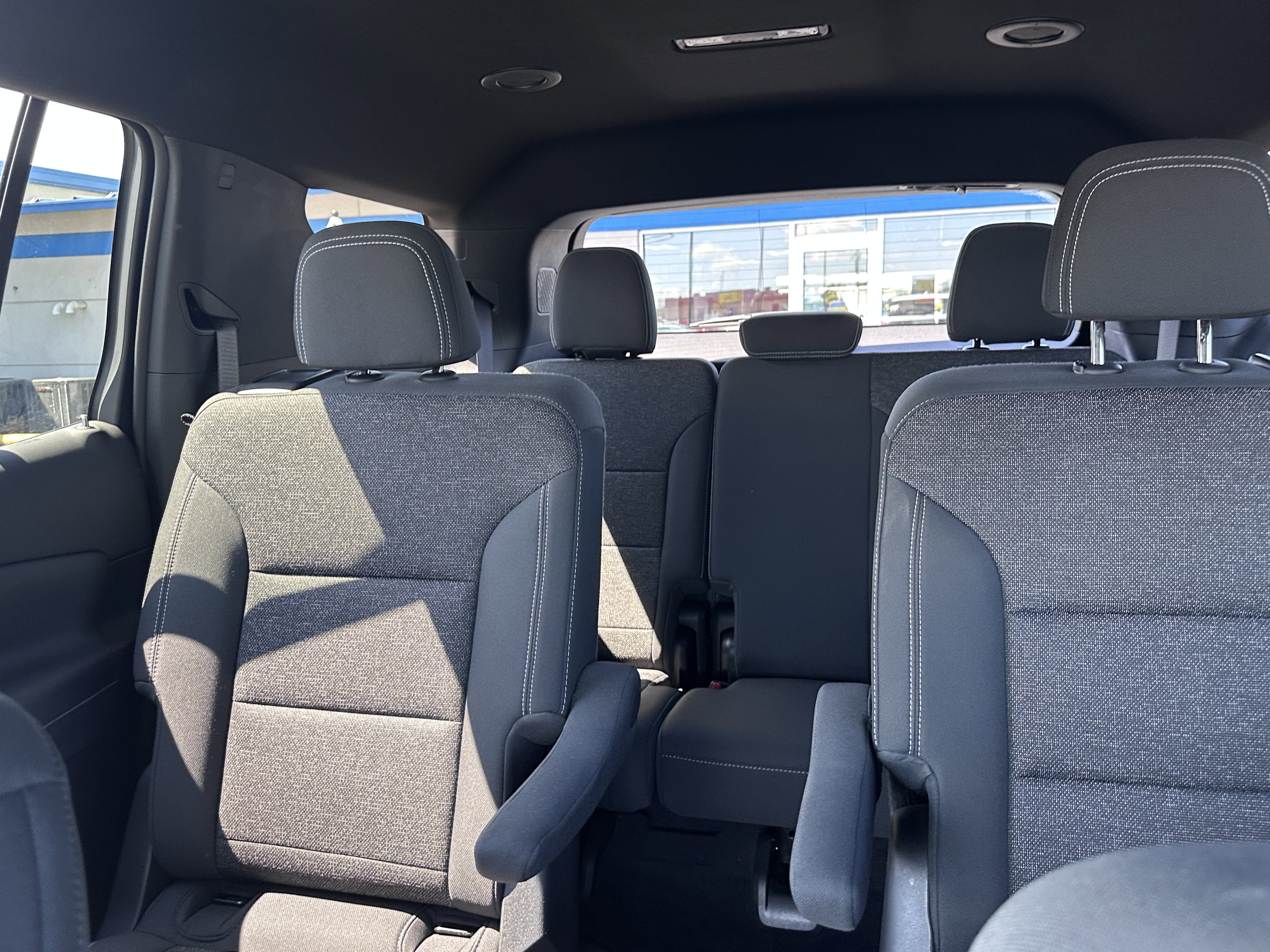 Used 2025 Chevrolet Traverse LT image 22