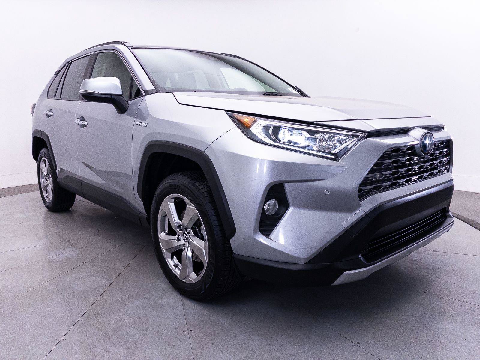 Used 2019 Toyota RAV4 Limited w/ Carpet Mat Package AWD/4WD image 13