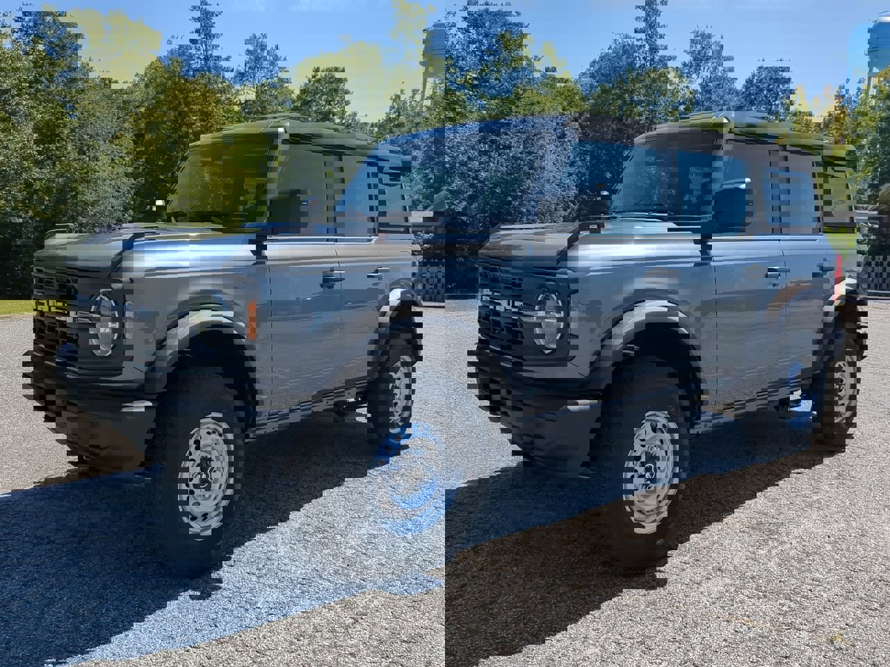 New 2025 Ford Bronco 4-Door image 6