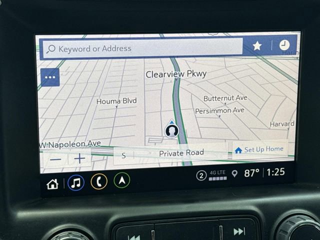 Used 2023 GMC Terrain SLT w/ Infotainment Package II image 30