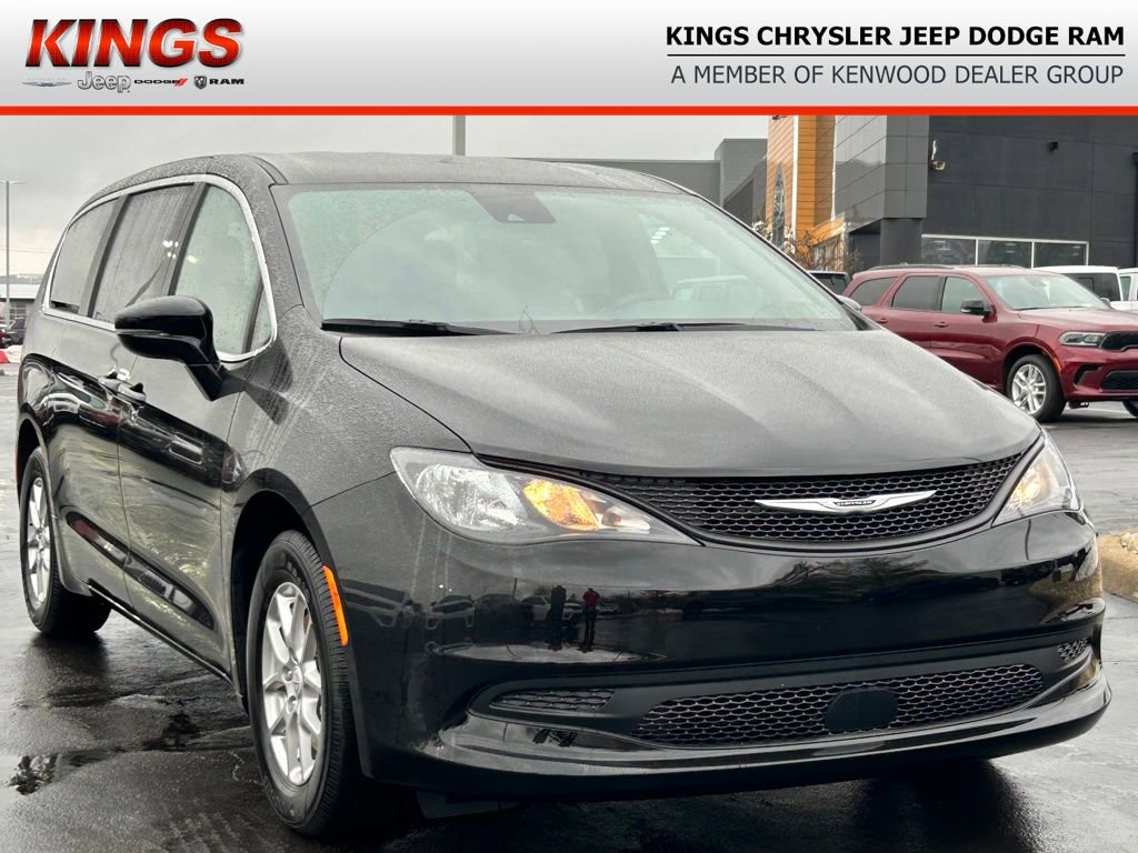 New 2026 Chrysler Voyager LX image 1